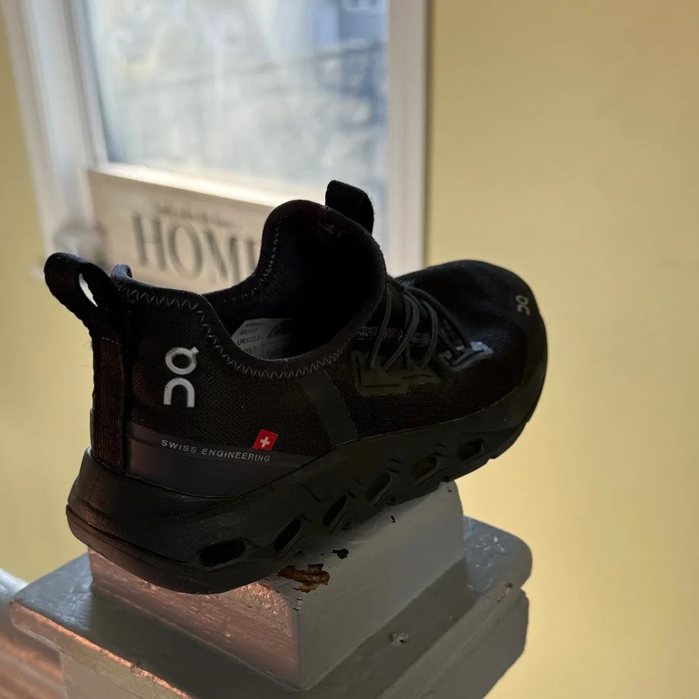 On Running Men's Black Athletic Sneakers - Picture 3 of 3